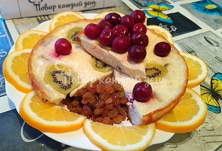Запеканка из творога с фруктами
